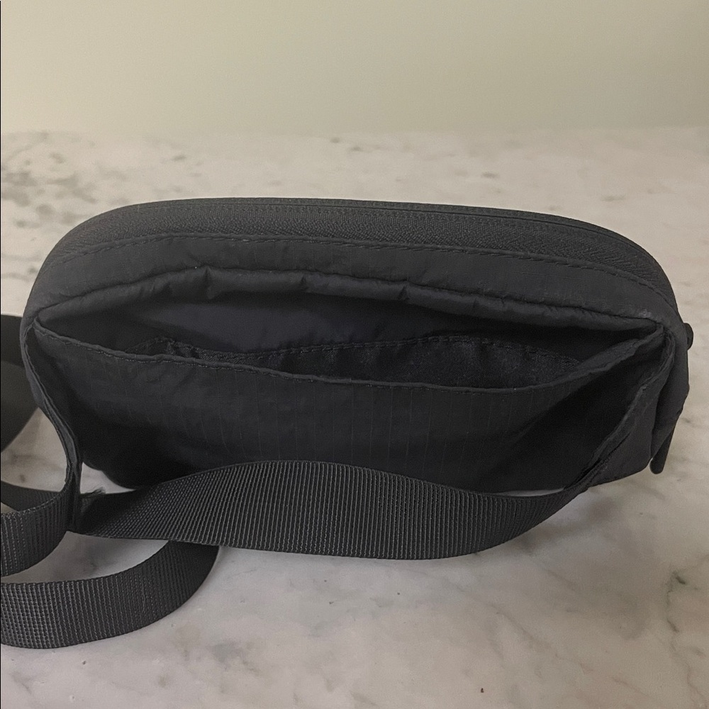 lululemon Small Black Belt Bag - Picture 4 of 8
